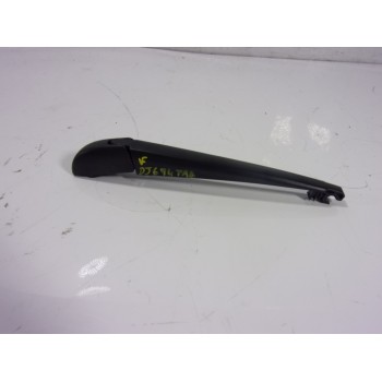 BRAZO LIMPIA TRASERO 852410D170 