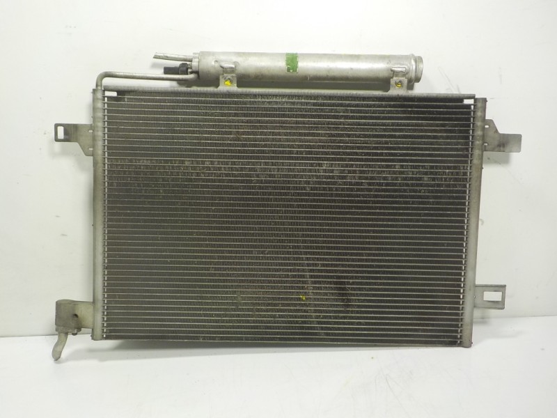 Recambio de condensador aire acondicionado para mercedes-benz clase b (w245) 2.0 cdi cat referencia OEM IAM  2525800088 