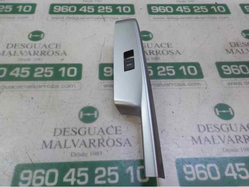 Recambio de mando elevalunas trasero izquierdo para toyota prius+ 1.8 16v (híbrido) referencia OEM IAM 8481033120  