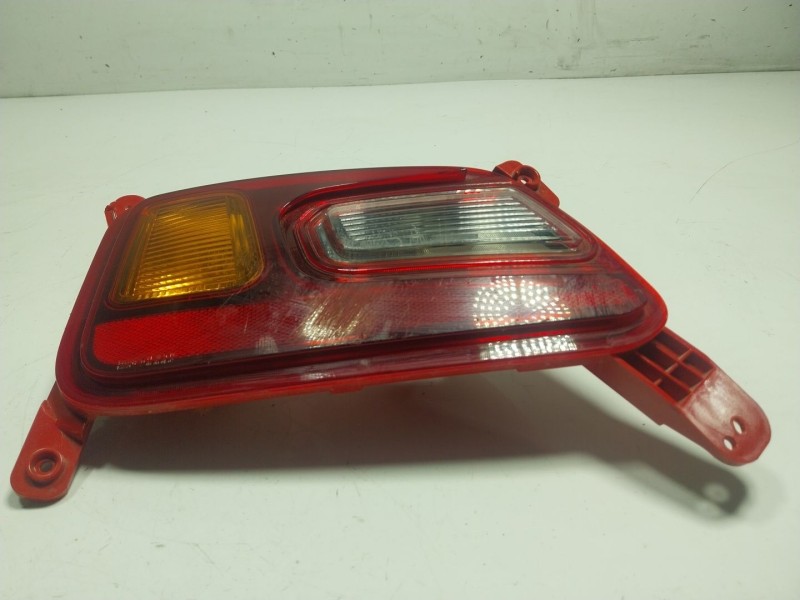 Recambio de piloto marcha atras para hyundai kona (os, ose, osi) 1.6 gdi hybrid referencia OEM IAM 92405J9010  