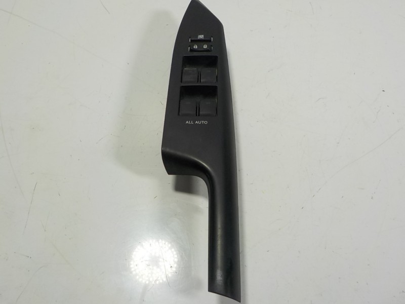 Recambio de mando elevalunas delantero izquierdo para lexus ct 200h referencia OEM IAM 8404033100 8404033100 