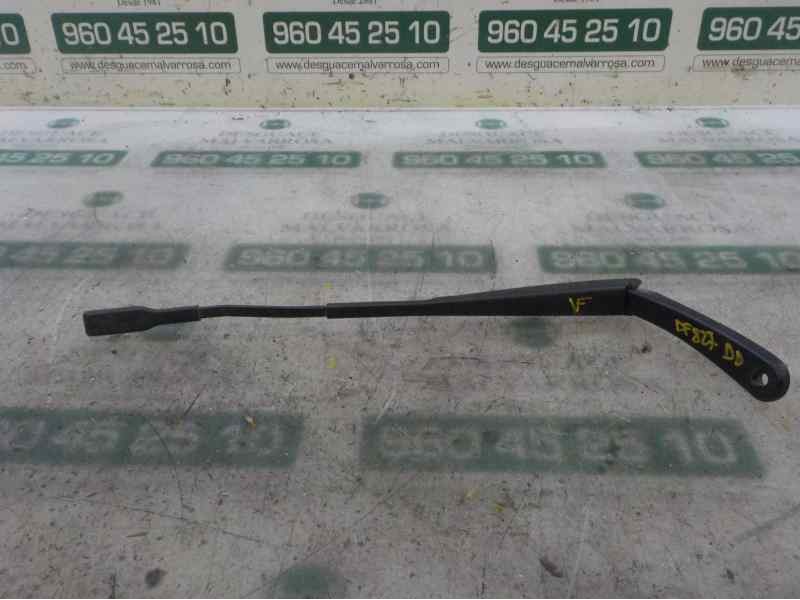 Recambio de brazo limpia delantero derecho para dacia duster ambiance 4x4 referencia OEM IAM 288868737R  