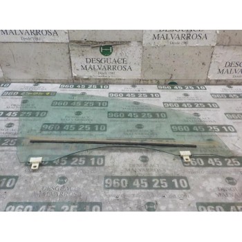 CRISTAL PUERTA DELANTERO DERECHO 803007357R 