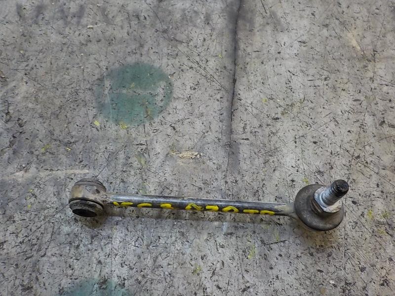 Recambio de tirante trasero derecho para bmw serie 3 berlina (e90) 320d referencia OEM IAM 33556764428  