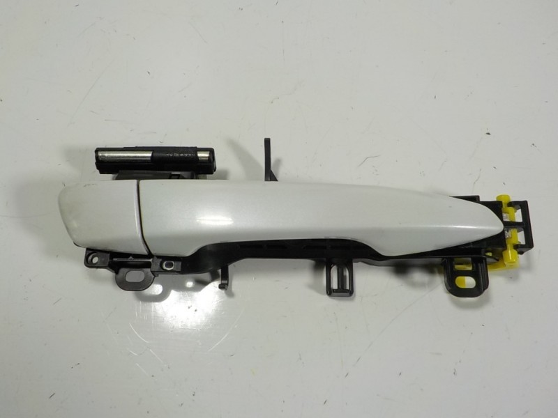 Recambio de maneta exterior delantera derecha para lexus ct 200h referencia OEM IAM 6920148011  6921076010A0