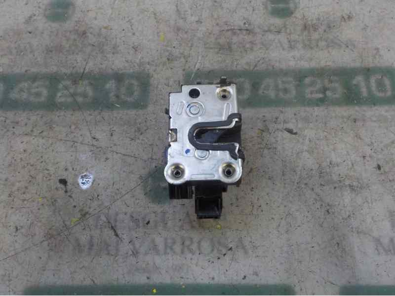 Recambio de cerradura puerta trasera izquierda para dacia duster ambiance 4x4 referencia OEM IAM 825031894R  