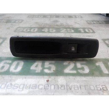 MANDO ELEVALUNAS TRASERO DERECHO 254010003R 