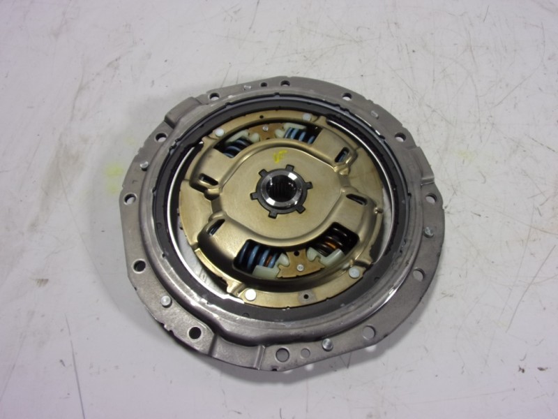 Recambio de kit embrague para toyota yaris cross 1.5 vvti 16 v 55 kw referencia OEM IAM 31270K0013 11131894 