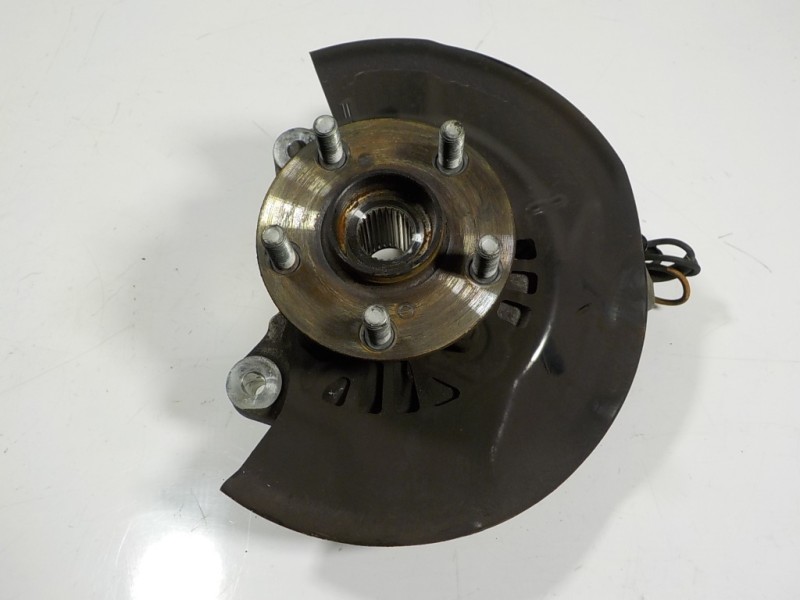 Recambio de mangueta delantera izquierda para lexus ct 200h referencia OEM IAM 4320247030  