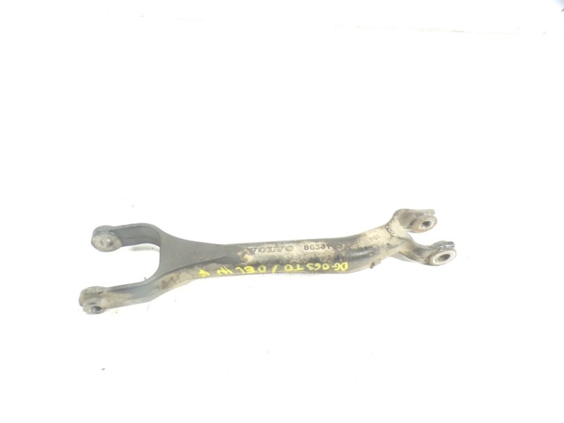Recambio de brazo suspension inferior trasero derecho para volvo xc90 2.4 diesel cat referencia OEM IAM 8630785  