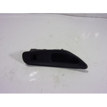 MANDO ELEVALUNAS TRASERO IZQUIERDO 8481002260 3561G241D 3561G241D