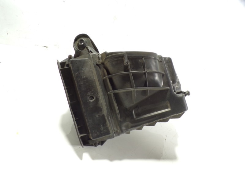 Recambio de filtro aire para renault megane iii berlina 5 p 1.5 dci diesel fap referencia OEM IAM 8200947663  