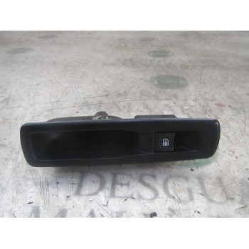 MANDO ELEVALUNAS TRASERO DERECHO 254010003R 