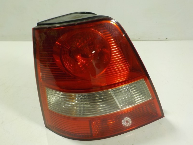 Recambio de piloto trasero izquierdo para kia sorento 2.5 crdi cat referencia OEM IAM   