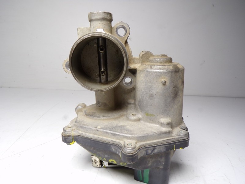 Recambio de caja mariposa para volkswagen golf vii variant 1.6 tdi dpf referencia OEM IAM 04L131501C 04L131501C A2C53420794