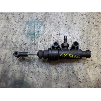 BOMBA EMBRAGUE A2042900012 