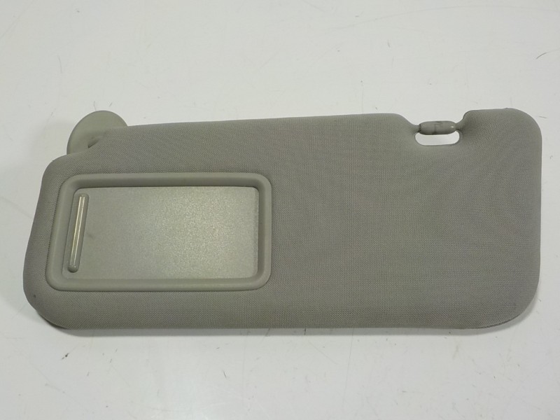 Recambio de parasol izquierdo para lexus ct 200h referencia OEM IAM 7432076050B0  