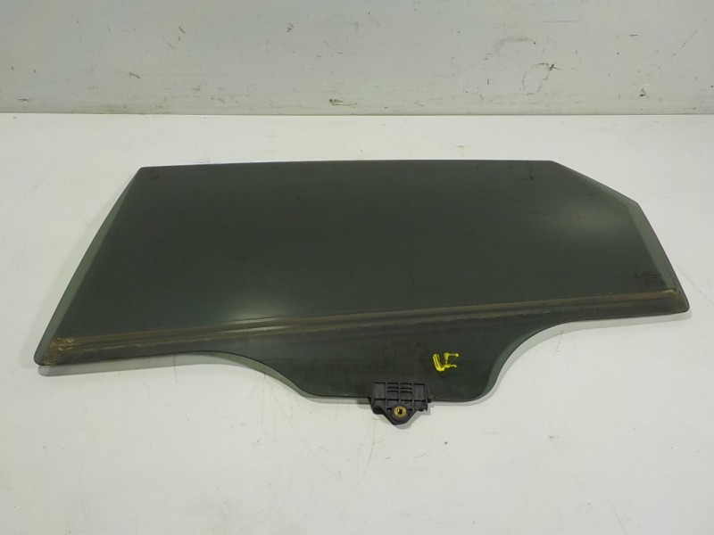 Recambio de cristal puerta trasero izquierdo para kia carens ( ) 1.7 crdi cat referencia OEM IAM 83410A4020  