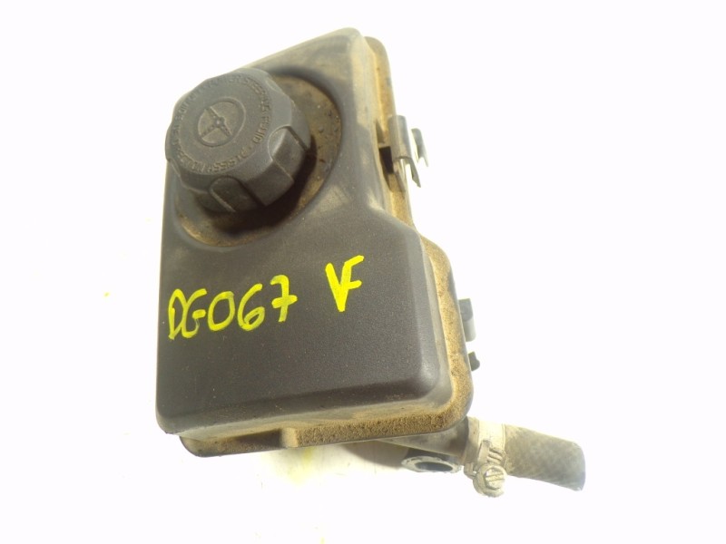 Recambio de deposito servo para volvo xc90 2.4 diesel cat referencia OEM IAM 30741483  