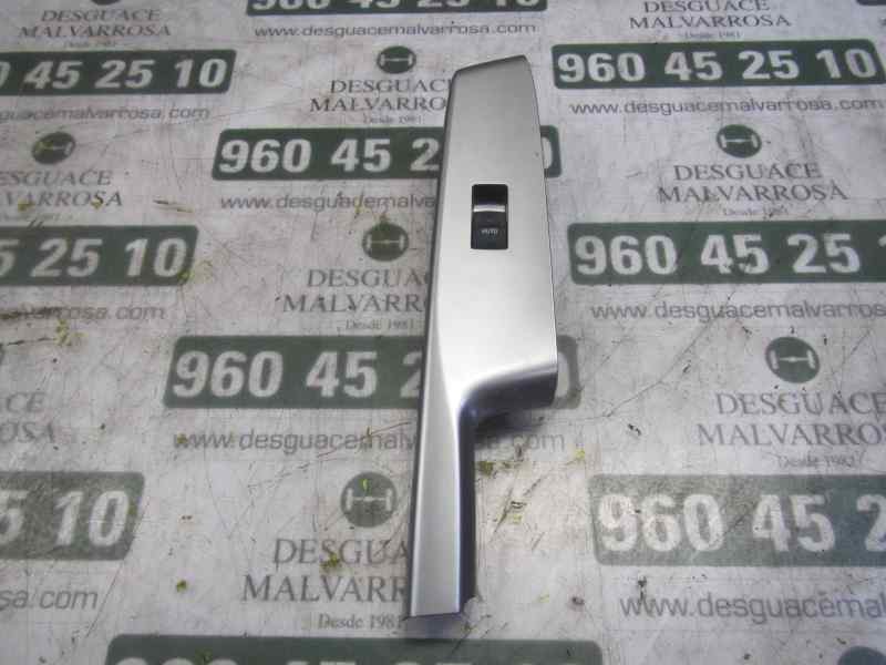 Recambio de mando elevalunas delantero derecho para toyota prius+ 1.8 16v (híbrido) referencia OEM IAM 8481033120  
