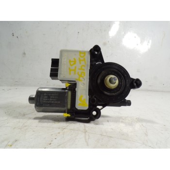 MOTOR ELEVALUNAS DELANTERO IZQUIERDO 2Q1959881 2Q1959881 0130822065