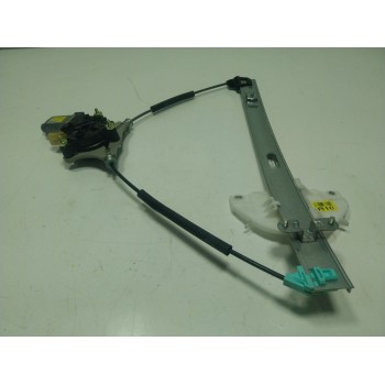 ELEVALUNAS DELANTERO DERECHO 82402H8100 