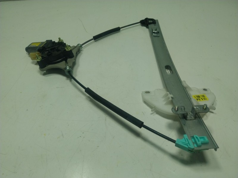 Recambio de elevalunas delantero derecho para kia stonic (yb) 1.0 t-gdi referencia OEM IAM 82402H8100  