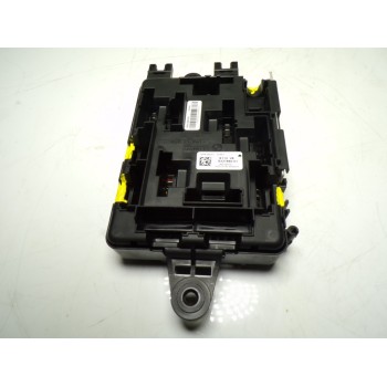 CAJA RELES / FUSIBLES 61149259466 933788001 