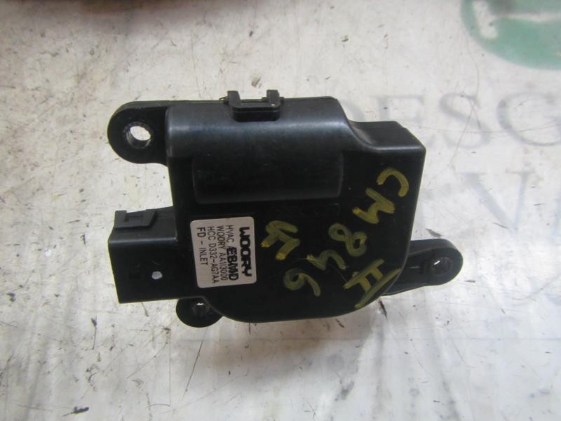 Recambio de motor apertura trampillas climatizador para hyundai i30 classic gl referencia OEM IAM 971242L001 D332AG7AA 