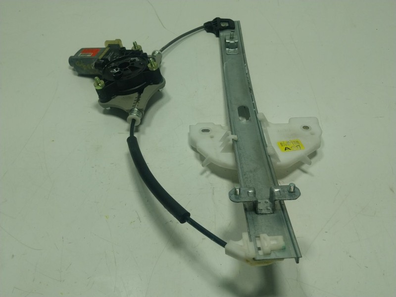 Recambio de elevalunas trasero derecho para kia stonic (yb) 1.0 t-gdi referencia OEM IAM 83402H8100  