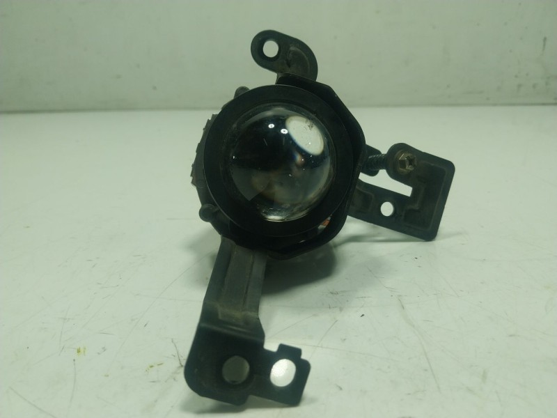Recambio de faro antiniebla derecho para kia stonic (yb) 1.0 t-gdi referencia OEM IAM 92202H8400  