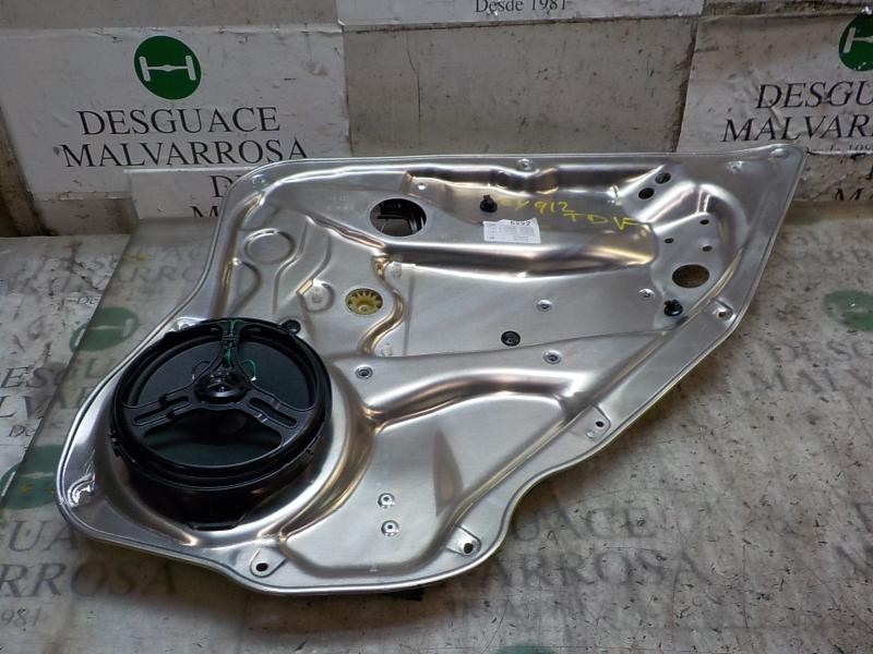 Recambio de elevalunas trasero derecho para mercedes-benz clase c (w204) berlina 1.6 cat referencia OEM IAM A2047300879  