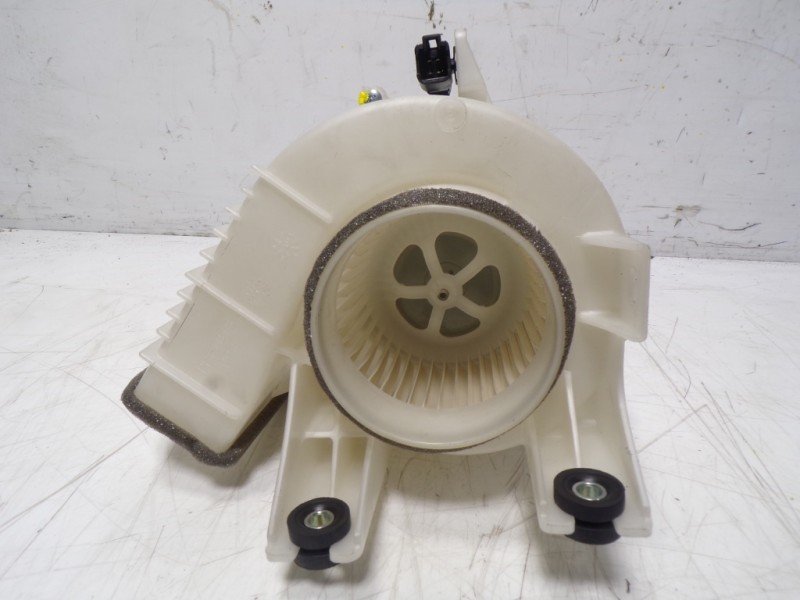 Recambio de motor calefaccion para toyota rav 4 advance hybrid referencia OEM IAM G923048080 G923048080 