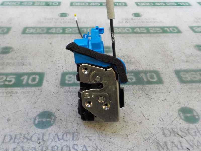 Recambio de cerradura puerta trasera derecha para kia cee´´d 1.4 cat referencia OEM IAM 81420A2100  