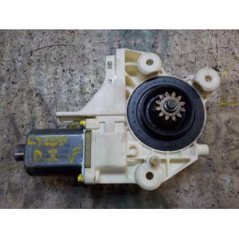 MOTOR ELEVALUNAS DELANTERO IZQUIERDO 