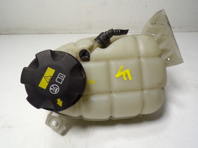 Recambio de deposito expansion para bmw serie 4 cabrio (f33) 2.0 turbodiesel referencia OEM IAM 17137642160 ZB1713764216001 