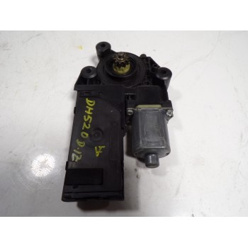 MOTOR ELEVALUNAS DELANTERO IZQUIERDO 807311050R 
