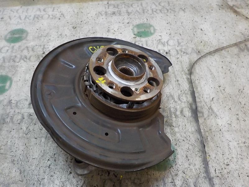 Recambio de mangueta trasera izquierda para mercedes-benz clase c (w204) berlina 1.6 cat referencia OEM IAM A2043503108  