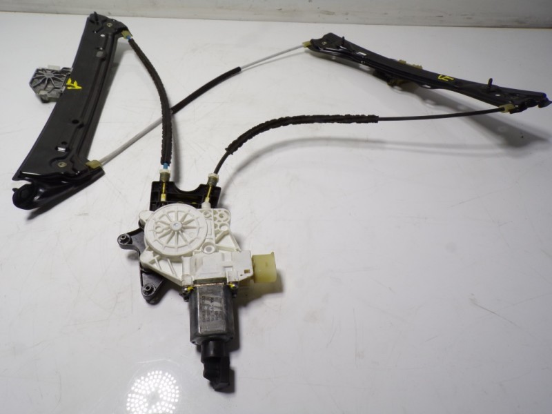 Recambio de elevalunas delantero izquierdo para bmw serie 4 cabrio (f33) 2.0 turbodiesel referencia OEM IAM 51337352747 78515810