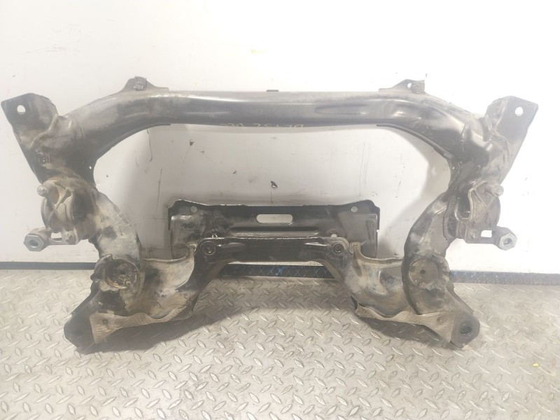 Recambio de puente delantero para mercedes-benz clase cls (w219) 3.0 cdi cat referencia OEM IAM A2116201587  