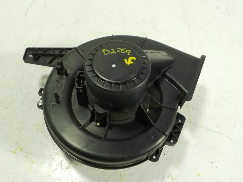 Recambio de motor calefaccion para volkswagen polo (6r1) 1.6 tdi referencia OEM IAM 6Q1819015J 6Q1819015J 