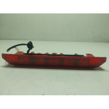 PILOTO TRASERO CENTRAL 92700H8400 