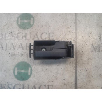 MANETA INTERIOR DELANTERA DERECHA 