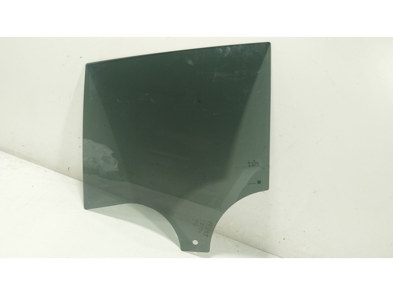 Recambio de cristal puerta trasero izquierdo para mercedes-benz glc (x254) 300e 4-matic (254.656) referencia OEM IAM A2547352700