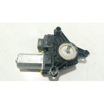 MOTOR ELEVALUNAS TRASERO IZQUIERDO A2139060502 A2139060502 