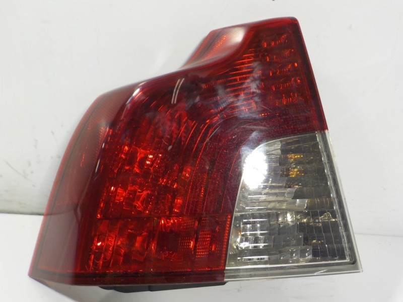 Recambio de piloto trasero izquierdo para volvo s40 berlina 2.0 diesel cat referencia OEM IAM  30744537 