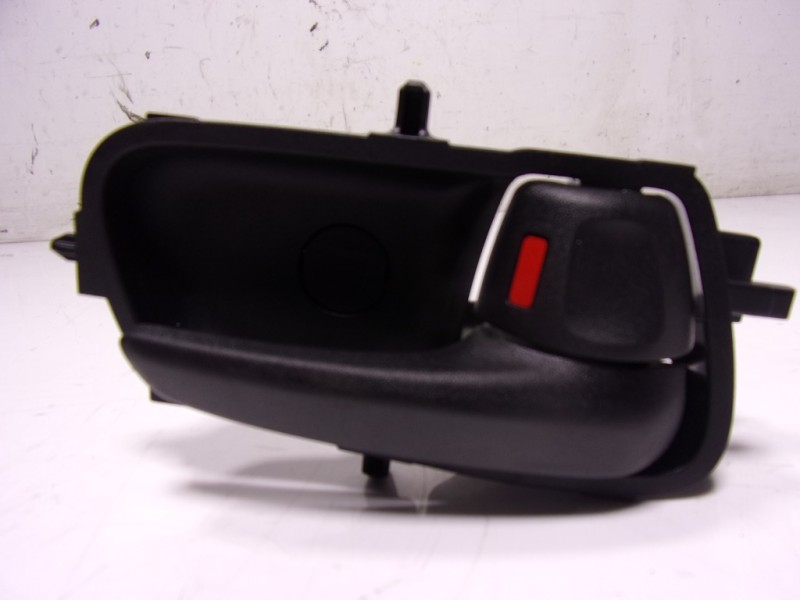 Recambio de maneta interior trasera derecha para toyota yaris 1.5 vvti hev referencia OEM IAM 69205K0050C1 69273K0040 