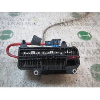 CAJA RELES / FUSIBLES 61136900583 