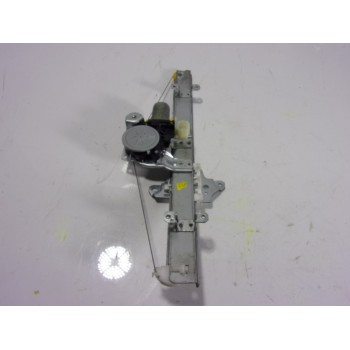 ELEVALUNAS DELANTERO DERECHO 807205FA0A 807314CA0A 