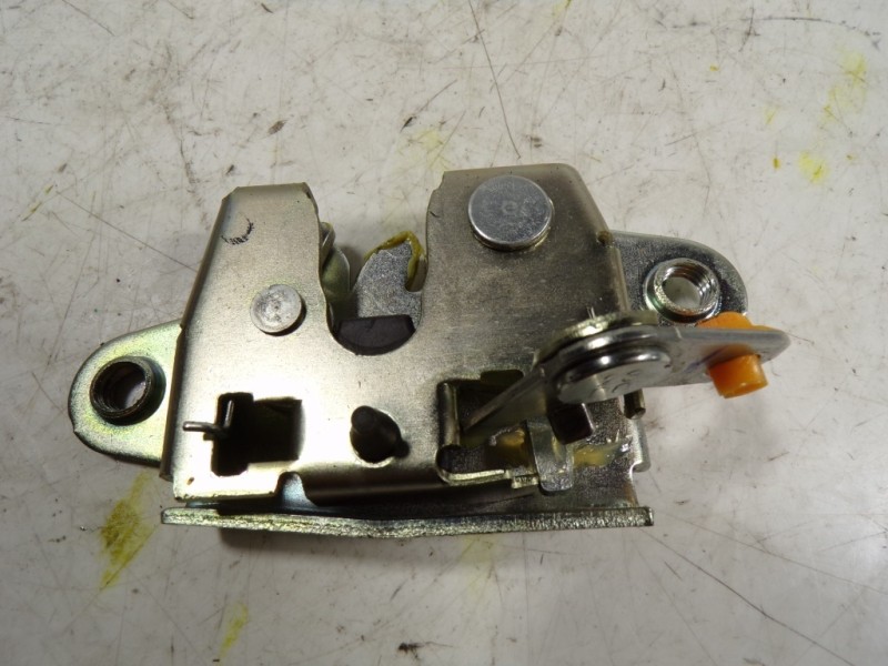 Recambio de cerradura maletero / porton para toyota hilux (3b/3c/3d) doble cabina referencia OEM IAM 657900K010  